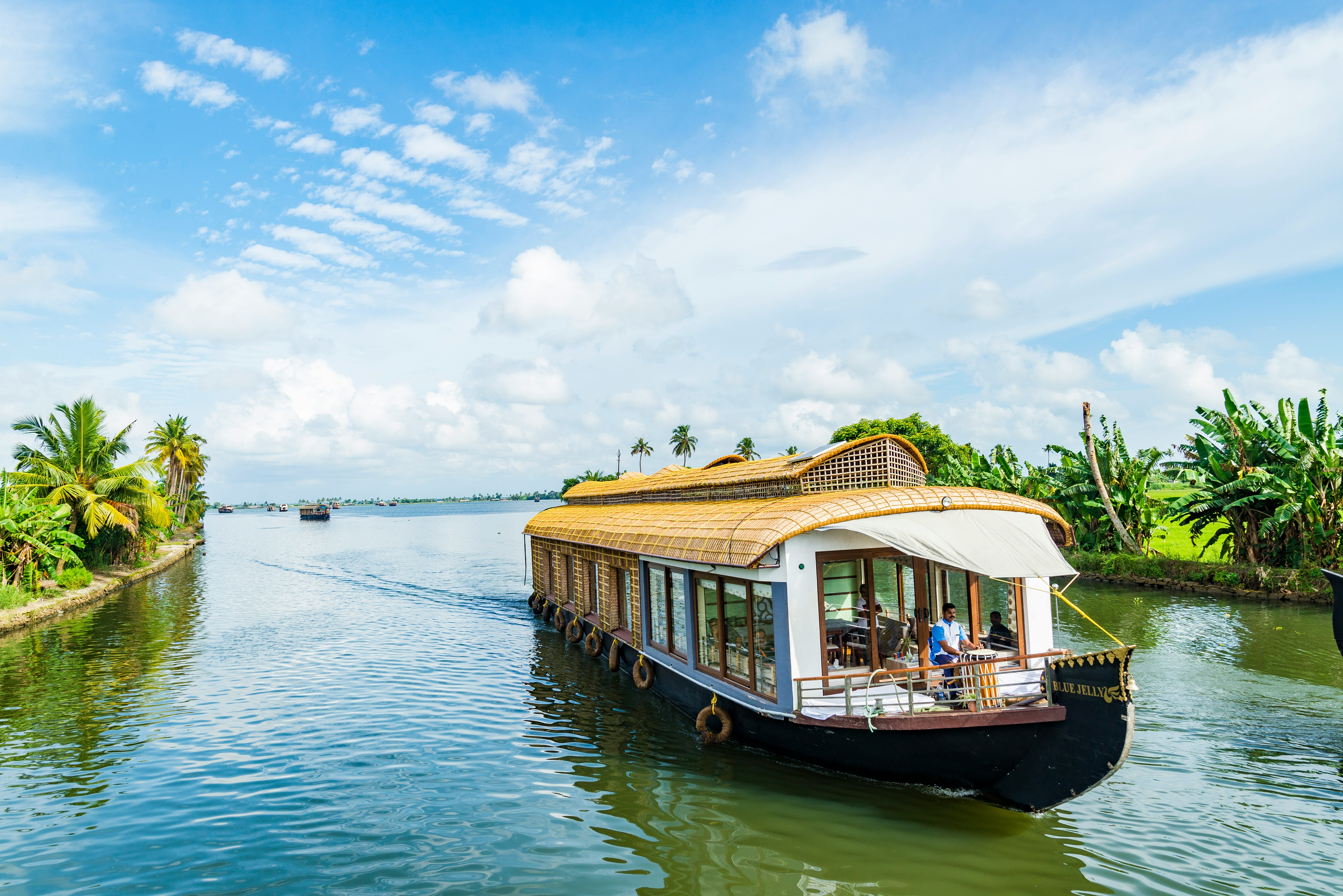 Best Houseboat Experience in Alleppey - Complete Guide 2024